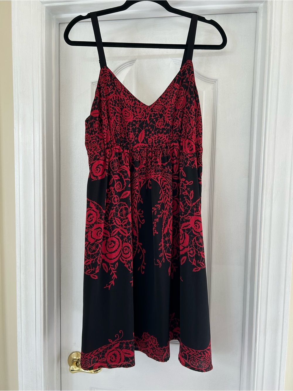Apt. 9 Dress Size Large Black Red Floral Print Sleeveless Empire Waist